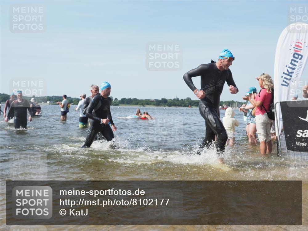 22.06.2025 - Viking Triathlon KatJ http://msf.ph/oto/8102177 22.06.2025 10:34:05 Schwimmen 46, 70, 75, 184, 297, 429, 478, 532, 540, 618, 635 meine-sportfotos.de