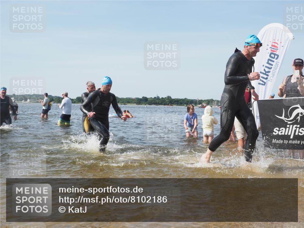 22.06.2025 - Viking Triathlon KatJ http://msf.ph/oto/8102186 22.06.2025 10:34:06 Schwimmen 46, 70, 75, 184, 297, 429, 478, 532, 540, 618, 635 meine-sportfotos.de