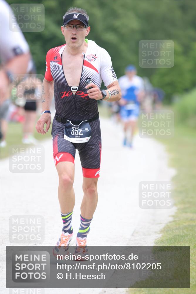 22.06.2025 - Viking Triathlon H.Heesch http://msf.ph/oto/8102205 22.06.2025 13:37:02 Laufen 193, 290, 349, 352 meine-sportfotos.de