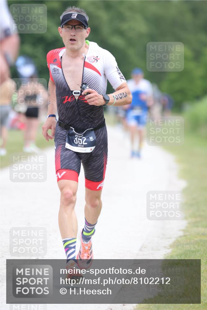 22.06.2025 - Viking Triathlon H.Heesch http://msf.ph/oto/8102212 22.06.2025 13:37:02 Laufen 193, 290, 349, 352 meine-sportfotos.de