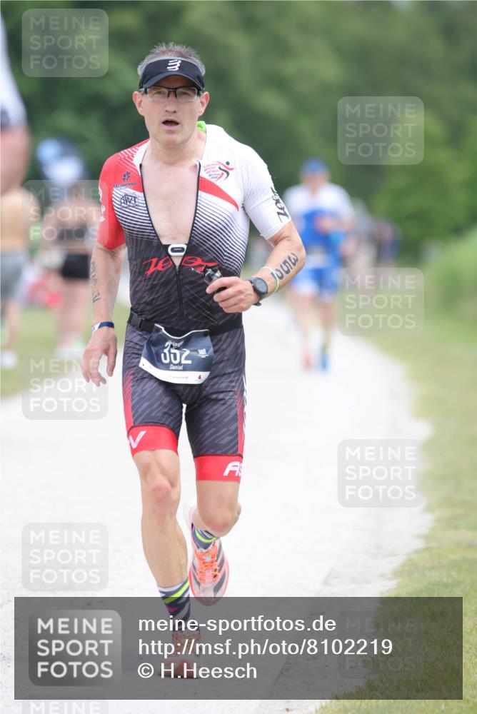 22.06.2025 - Viking Triathlon H.Heesch http://msf.ph/oto/8102219 22.06.2025 13:37:02 Laufen 193, 290, 349, 352 meine-sportfotos.de