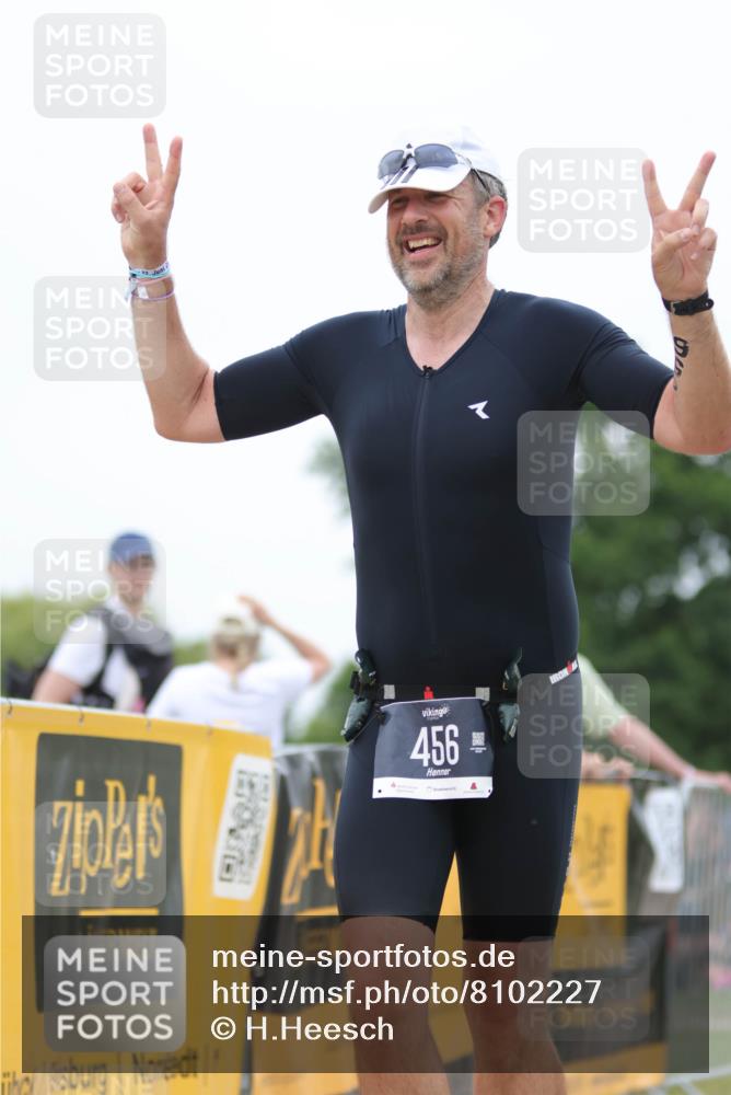 22.06.2025 - Viking Triathlon H.Heesch http://msf.ph/oto/8102227 22.06.2025 15:46:25 Laufen 335, 456 meine-sportfotos.de