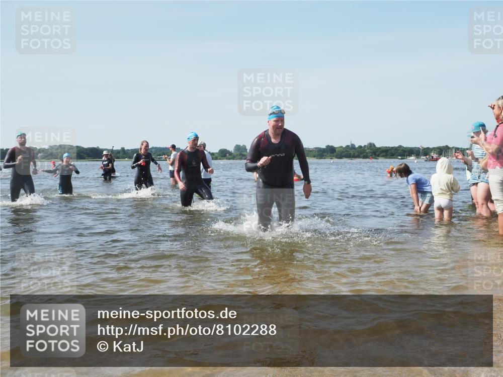 22.06.2025 - Viking Triathlon KatJ http://msf.ph/oto/8102288 22.06.2025 10:34:10 Schwimmen 46, 70, 294, 297, 429, 478, 527, 532, 540, 618, 635 meine-sportfotos.de