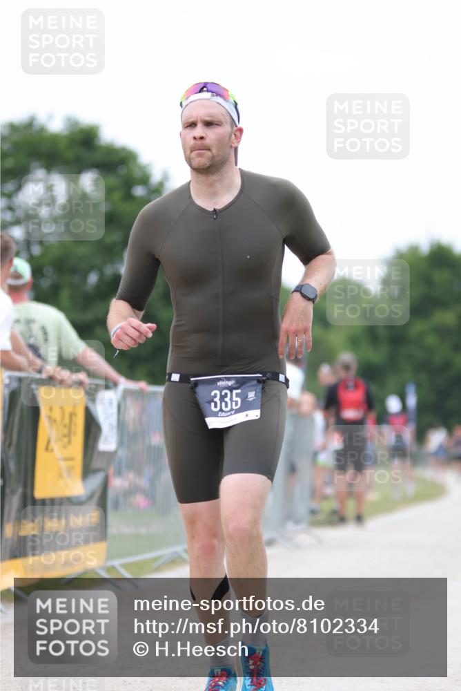 22.06.2025 - Viking Triathlon H.Heesch http://msf.ph/oto/8102334 22.06.2025 15:46:28 Laufen 335, 456 meine-sportfotos.de