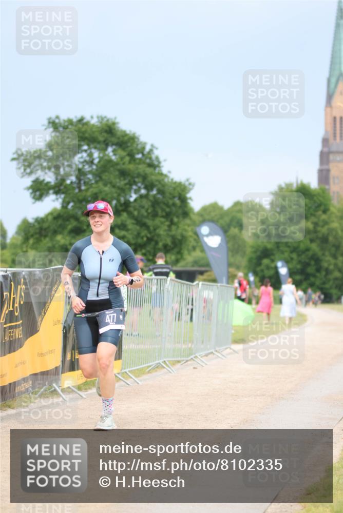 22.06.2025 - Viking Triathlon H.Heesch http://msf.ph/oto/8102335 22.06.2025 16:49:41 Laufen 477, 499 meine-sportfotos.de