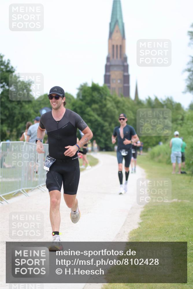 22.06.2025 - Viking Triathlon H.Heesch http://msf.ph/oto/8102428 22.06.2025 13:37:22 Laufen 271, 486, 520 meine-sportfotos.de