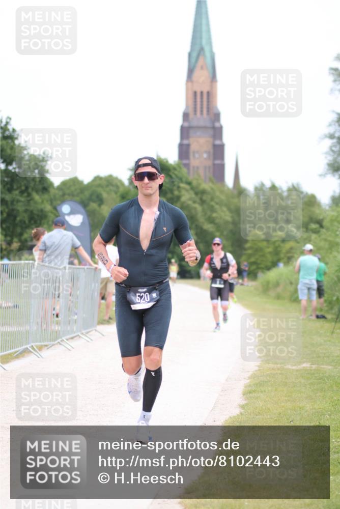 22.06.2025 - Viking Triathlon H.Heesch http://msf.ph/oto/8102443 22.06.2025 13:37:25 Laufen 8, 271, 520 meine-sportfotos.de