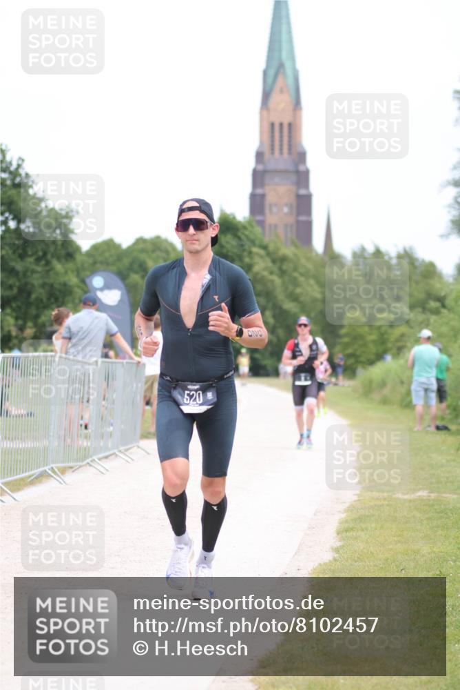 22.06.2025 - Viking Triathlon H.Heesch http://msf.ph/oto/8102457 22.06.2025 13:37:25 Laufen 8, 271, 520 meine-sportfotos.de