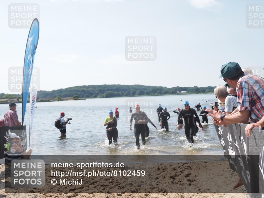 22.06.2025 - Viking Triathlon MichiJ http://msf.ph/oto/8102459 22.06.2025 10:46:03 Schwimmen 144, 217, 342, 372, 468, 525, 615, 621, 633, 647 meine-sportfotos.de