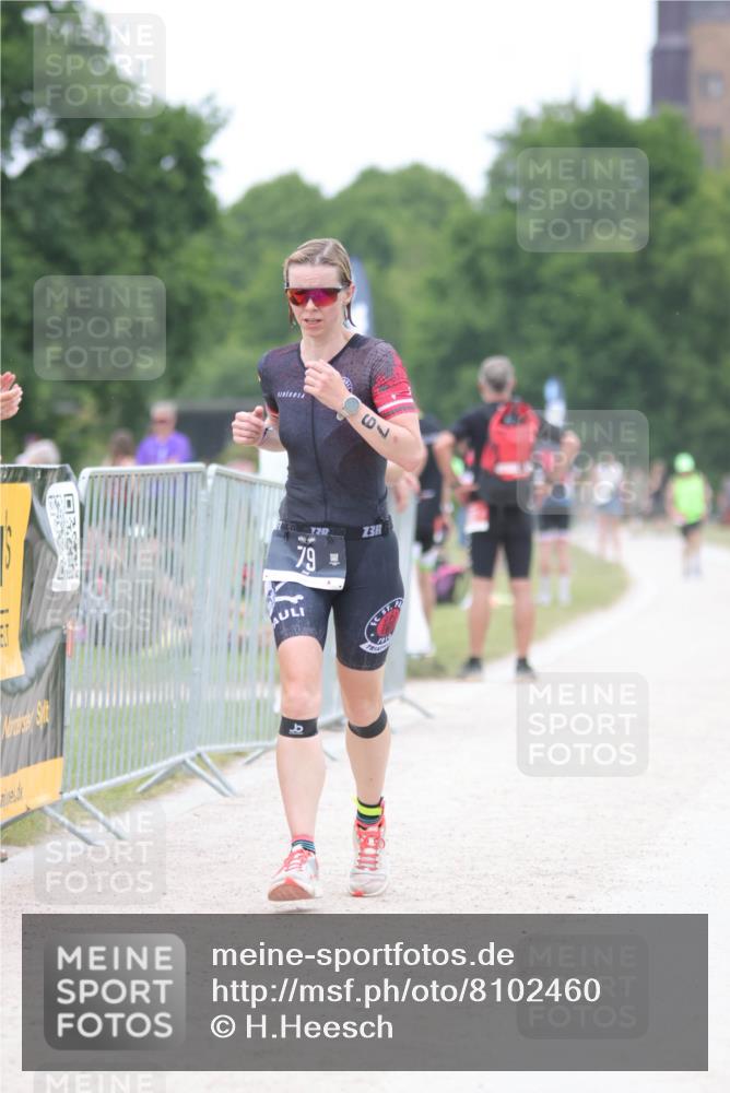 22.06.2025 - Viking Triathlon H.Heesch http://msf.ph/oto/8102460 22.06.2025 15:47:12 Laufen 79 meine-sportfotos.de