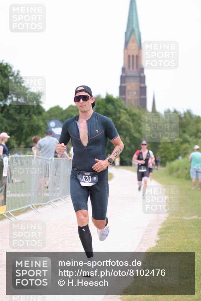 22.06.2025 - Viking Triathlon H.Heesch http://msf.ph/oto/8102476 22.06.2025 13:37:25 Laufen 8, 271, 520 meine-sportfotos.de