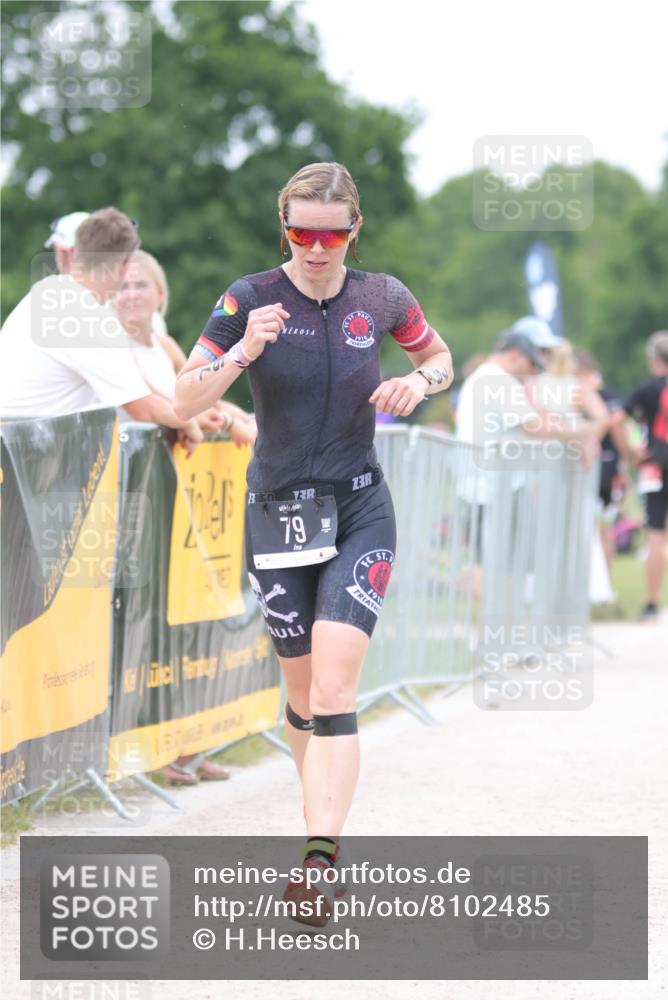 22.06.2025 - Viking Triathlon H.Heesch http://msf.ph/oto/8102485 22.06.2025 15:47:13 Laufen 79 meine-sportfotos.de