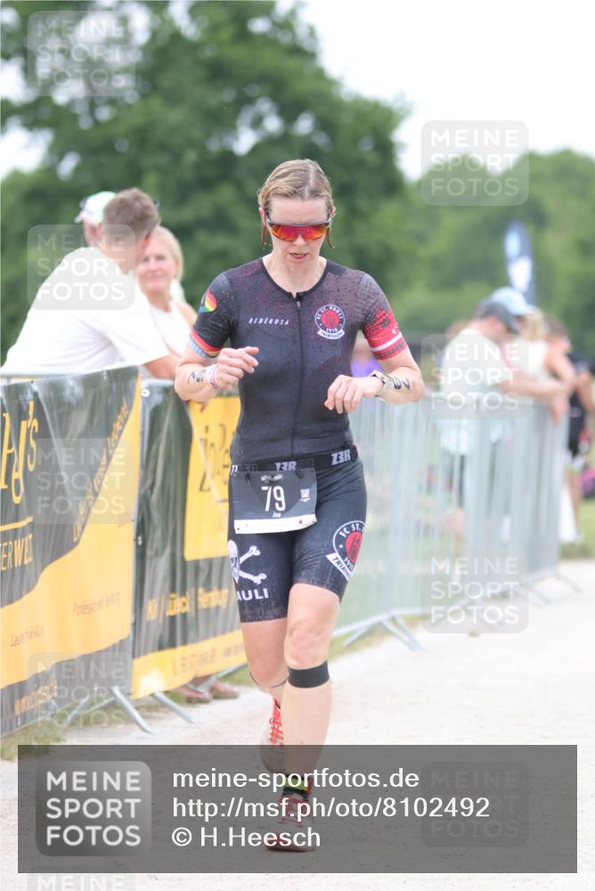22.06.2025 - Viking Triathlon H.Heesch http://msf.ph/oto/8102492 22.06.2025 15:47:13 Laufen 79 meine-sportfotos.de