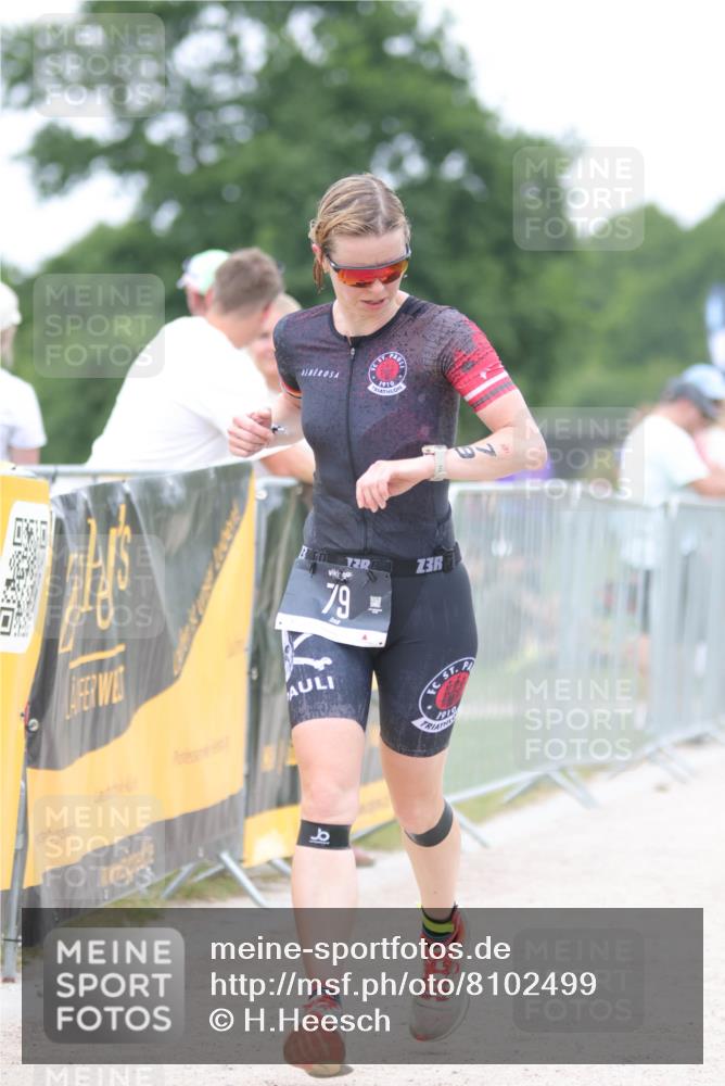 22.06.2025 - Viking Triathlon H.Heesch http://msf.ph/oto/8102499 22.06.2025 15:47:13 Laufen 79 meine-sportfotos.de