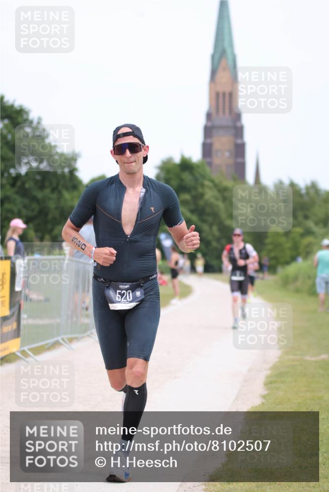 22.06.2025 - Viking Triathlon H.Heesch http://msf.ph/oto/8102507 22.06.2025 13:37:26 Laufen 8, 271, 520 meine-sportfotos.de