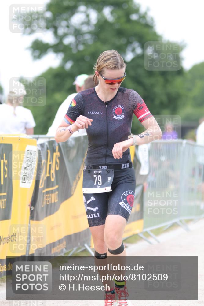 22.06.2025 - Viking Triathlon H.Heesch http://msf.ph/oto/8102509 22.06.2025 15:47:13 Laufen 79 meine-sportfotos.de