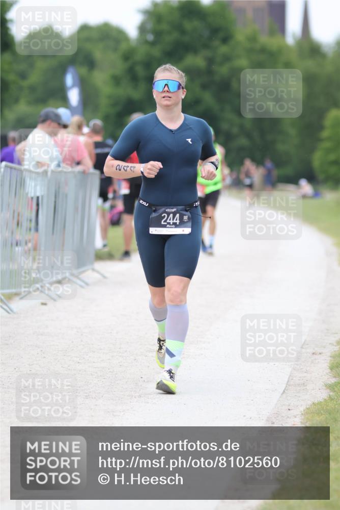 22.06.2025 - Viking Triathlon H.Heesch http://msf.ph/oto/8102560 22.06.2025 15:47:29 Laufen 244 meine-sportfotos.de