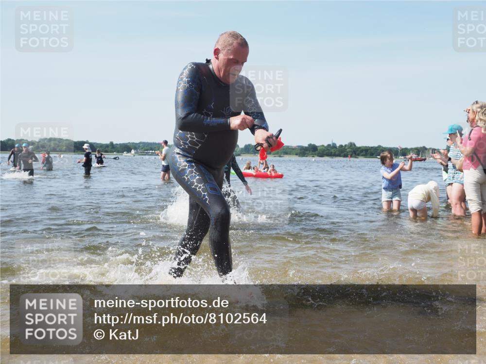 22.06.2025 - Viking Triathlon KatJ http://msf.ph/oto/8102564 22.06.2025 10:34:17 Schwimmen 46, 70, 294, 297, 486, 520, 527, 618, 635 meine-sportfotos.de