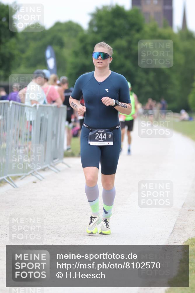 22.06.2025 - Viking Triathlon H.Heesch http://msf.ph/oto/8102570 22.06.2025 15:47:30 Laufen 244 meine-sportfotos.de