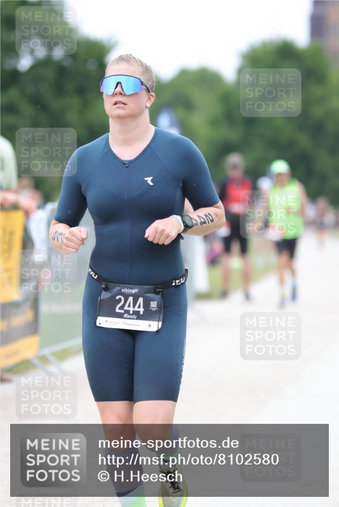 22.06.2025 - Viking Triathlon H.Heesch http://msf.ph/oto/8102580 22.06.2025 15:47:31 Laufen 244 meine-sportfotos.de