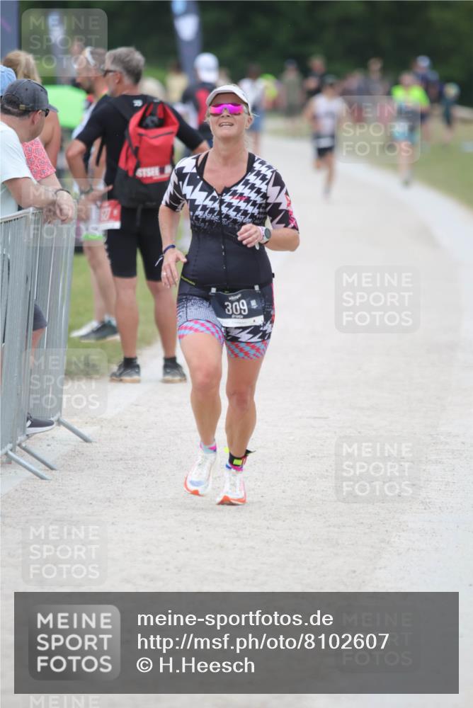 22.06.2025 - Viking Triathlon H.Heesch http://msf.ph/oto/8102607 22.06.2025 15:47:52 Laufen 309 meine-sportfotos.de