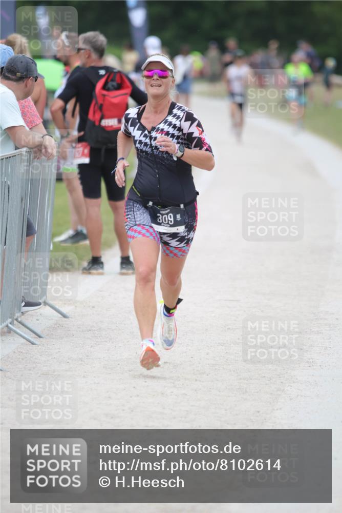 22.06.2025 - Viking Triathlon H.Heesch http://msf.ph/oto/8102614 22.06.2025 15:47:52 Laufen 309 meine-sportfotos.de