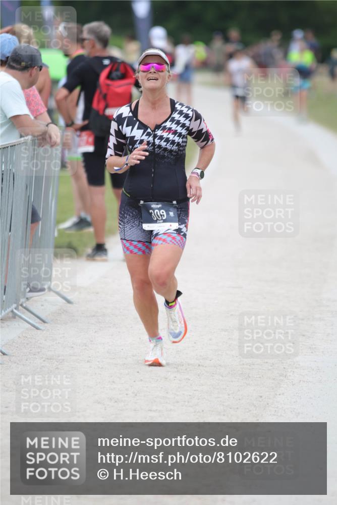 22.06.2025 - Viking Triathlon H.Heesch http://msf.ph/oto/8102622 22.06.2025 15:47:52 Laufen 309 meine-sportfotos.de