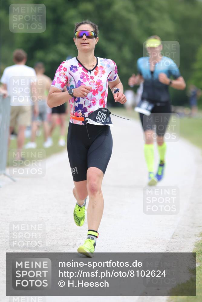 22.06.2025 - Viking Triathlon H.Heesch http://msf.ph/oto/8102624 22.06.2025 13:37:36 Laufen 8, 181, 509 meine-sportfotos.de