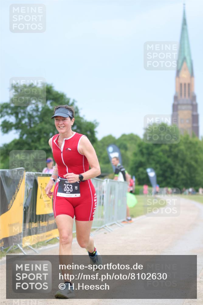 22.06.2025 - Viking Triathlon H.Heesch http://msf.ph/oto/8102630 22.06.2025 16:50:39 Laufen 213, 353 meine-sportfotos.de