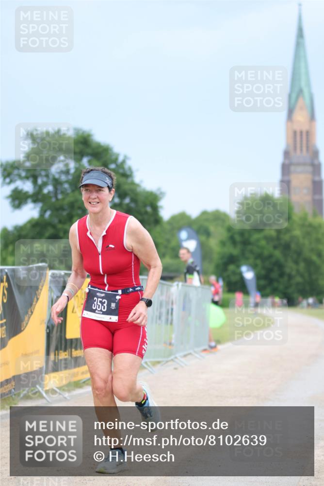 22.06.2025 - Viking Triathlon H.Heesch http://msf.ph/oto/8102639 22.06.2025 16:50:39 Laufen 213, 353 meine-sportfotos.de