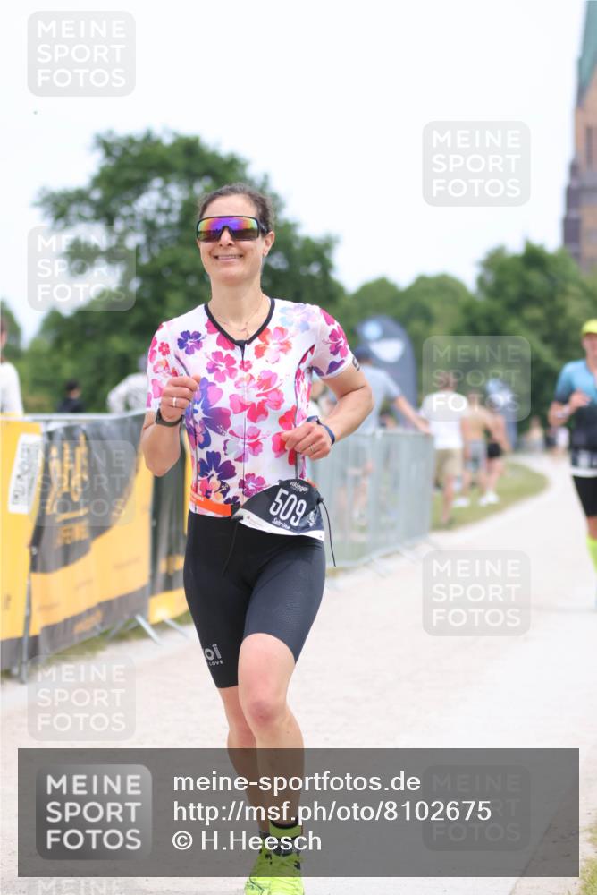 22.06.2025 - Viking Triathlon H.Heesch http://msf.ph/oto/8102675 22.06.2025 13:37:39 Laufen 181, 509 meine-sportfotos.de