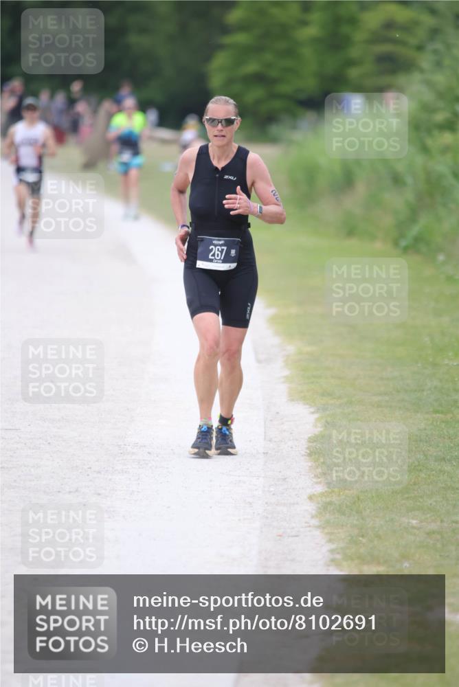 22.06.2025 - Viking Triathlon H.Heesch http://msf.ph/oto/8102691 22.06.2025 15:47:55 Laufen 309 meine-sportfotos.de