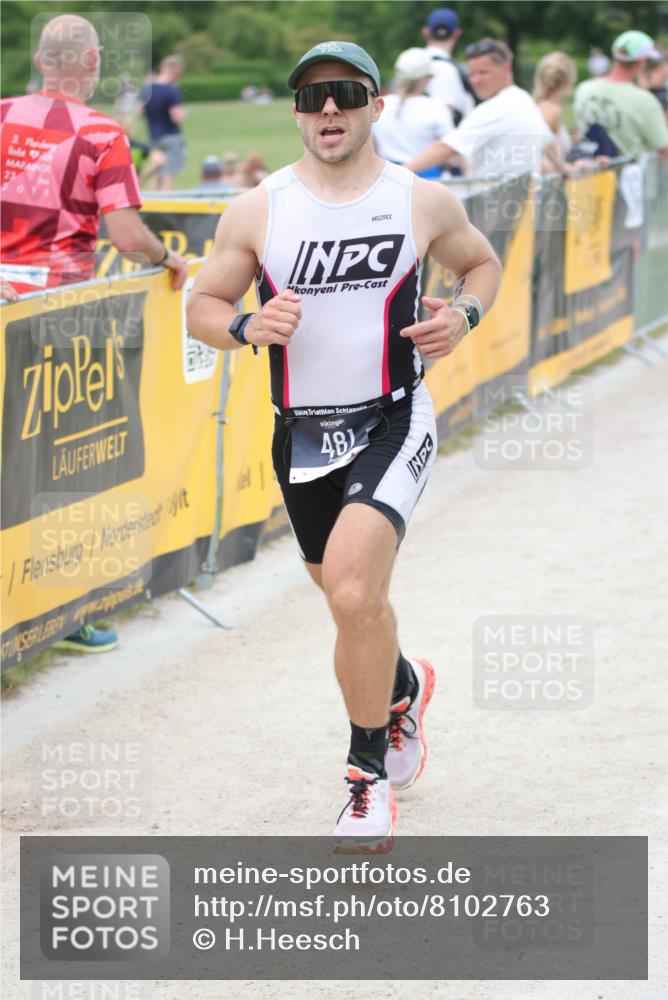 22.06.2025 - Viking Triathlon H.Heesch http://msf.ph/oto/8102763 22.06.2025 15:48:09 Laufen 481 meine-sportfotos.de