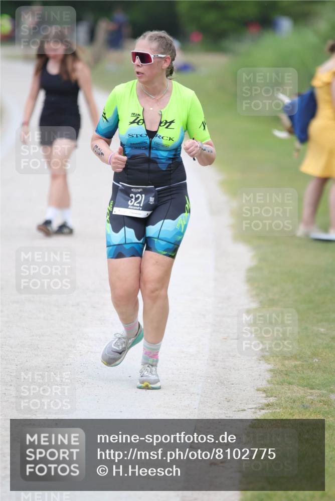 22.06.2025 - Viking Triathlon H.Heesch http://msf.ph/oto/8102775 22.06.2025 15:48:23 Laufen 321 meine-sportfotos.de
