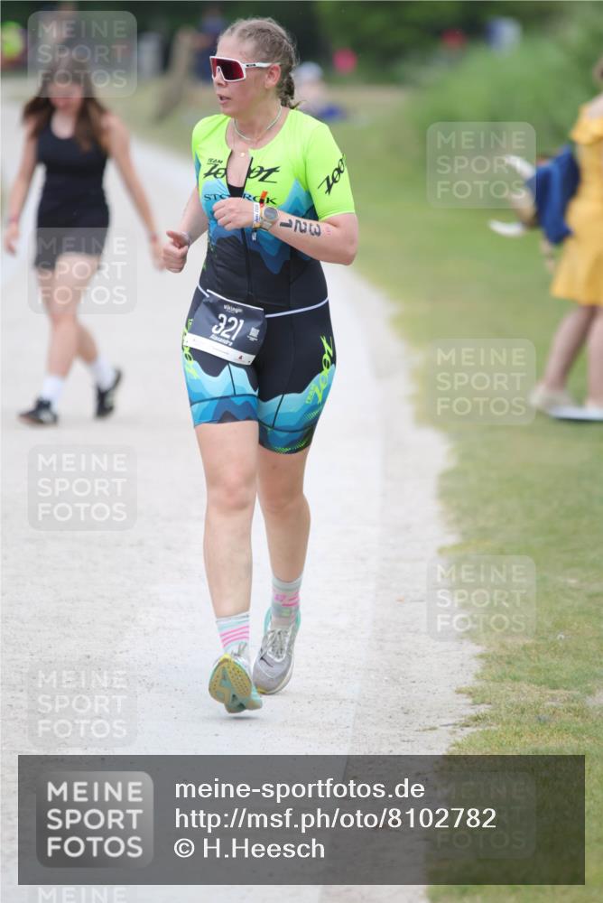 22.06.2025 - Viking Triathlon H.Heesch http://msf.ph/oto/8102782 22.06.2025 15:48:23 Laufen 321 meine-sportfotos.de