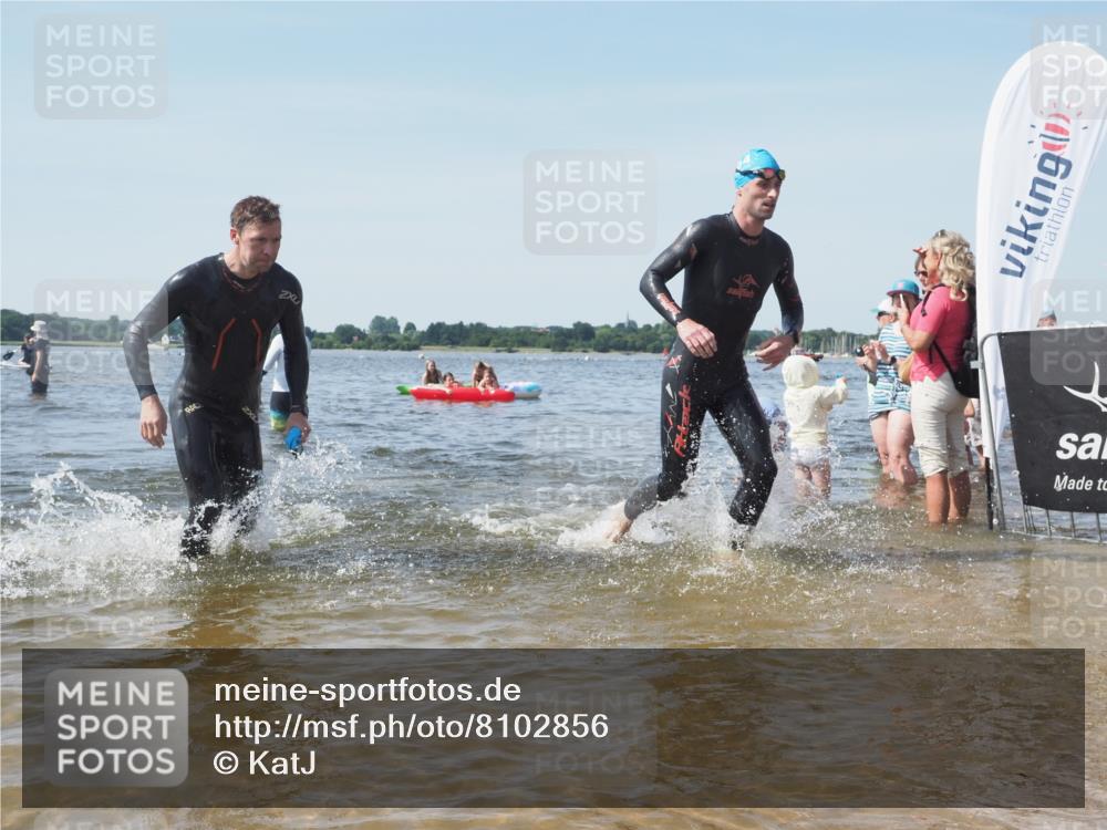 22.06.2025 - Viking Triathlon KatJ http://msf.ph/oto/8102856 22.06.2025 10:34:26 Schwimmen 294, 306, 366, 430, 486, 520, 527, 546 meine-sportfotos.de