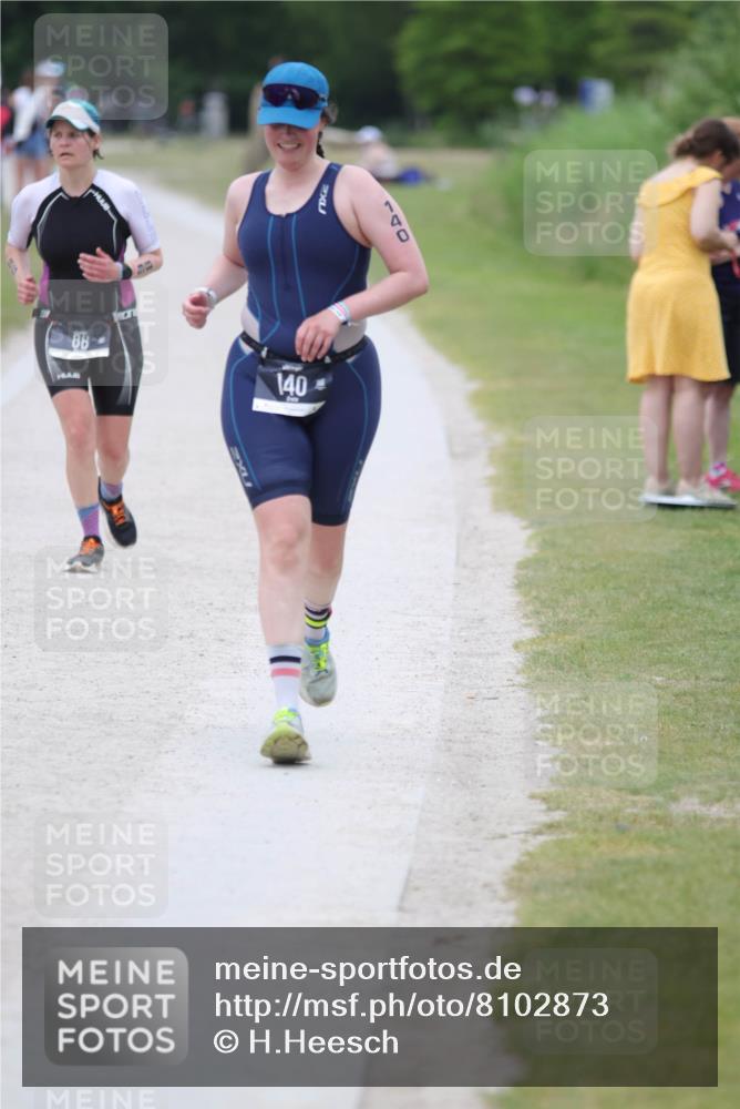 22.06.2025 - Viking Triathlon H.Heesch http://msf.ph/oto/8102873 22.06.2025 15:49:03 Laufen 86, 140 meine-sportfotos.de