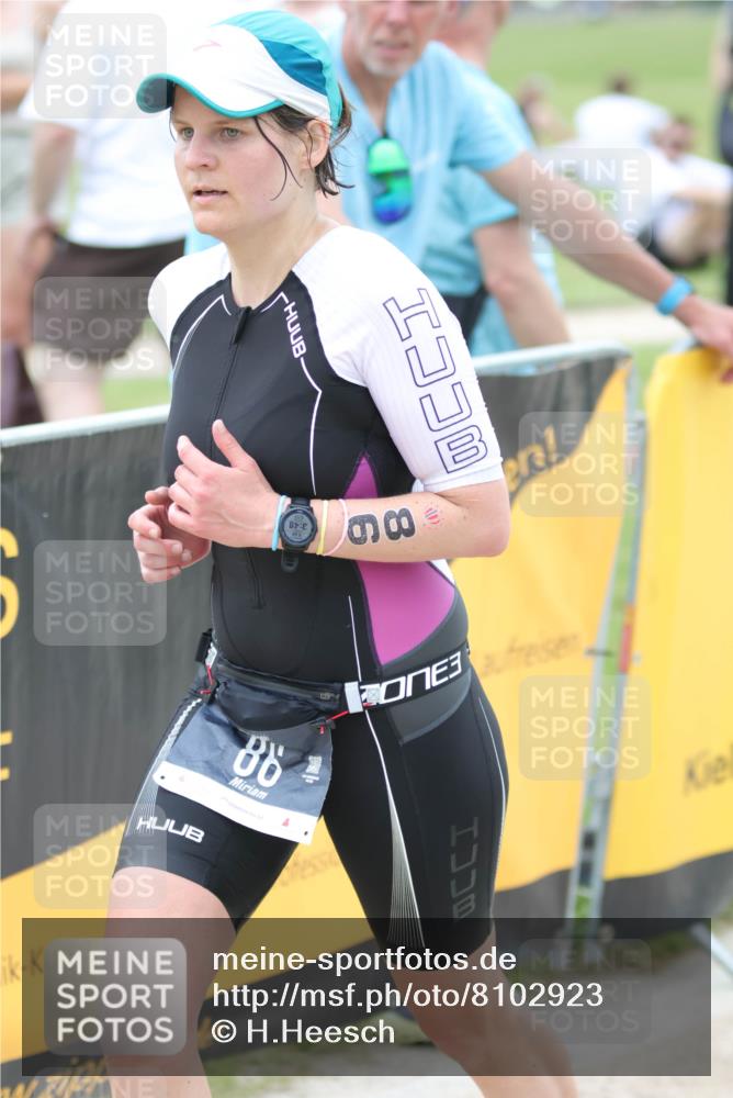 22.06.2025 - Viking Triathlon H.Heesch http://msf.ph/oto/8102923 22.06.2025 15:49:11 Laufen 86, 140 meine-sportfotos.de