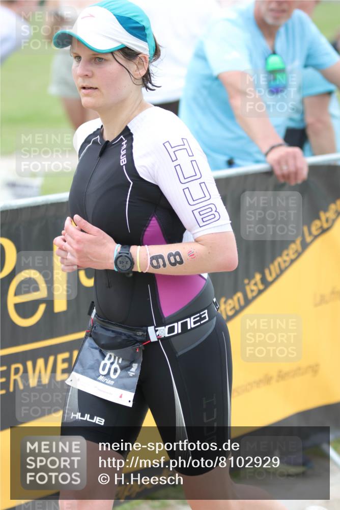 22.06.2025 - Viking Triathlon H.Heesch http://msf.ph/oto/8102929 22.06.2025 15:49:11 Laufen 86, 140 meine-sportfotos.de
