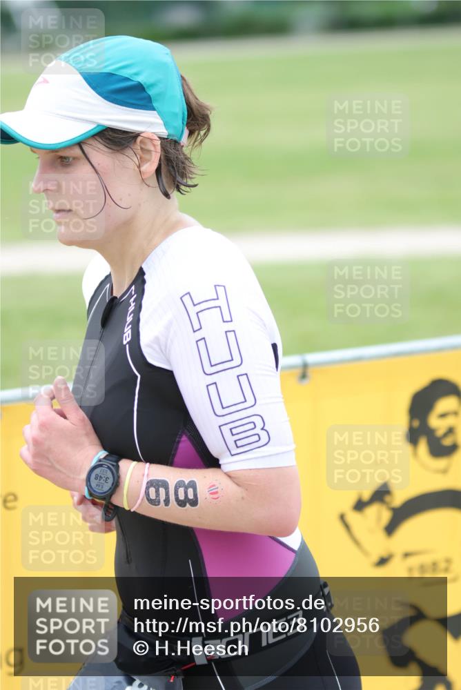 22.06.2025 - Viking Triathlon H.Heesch http://msf.ph/oto/8102956 22.06.2025 15:49:12 Laufen 86, 140 meine-sportfotos.de