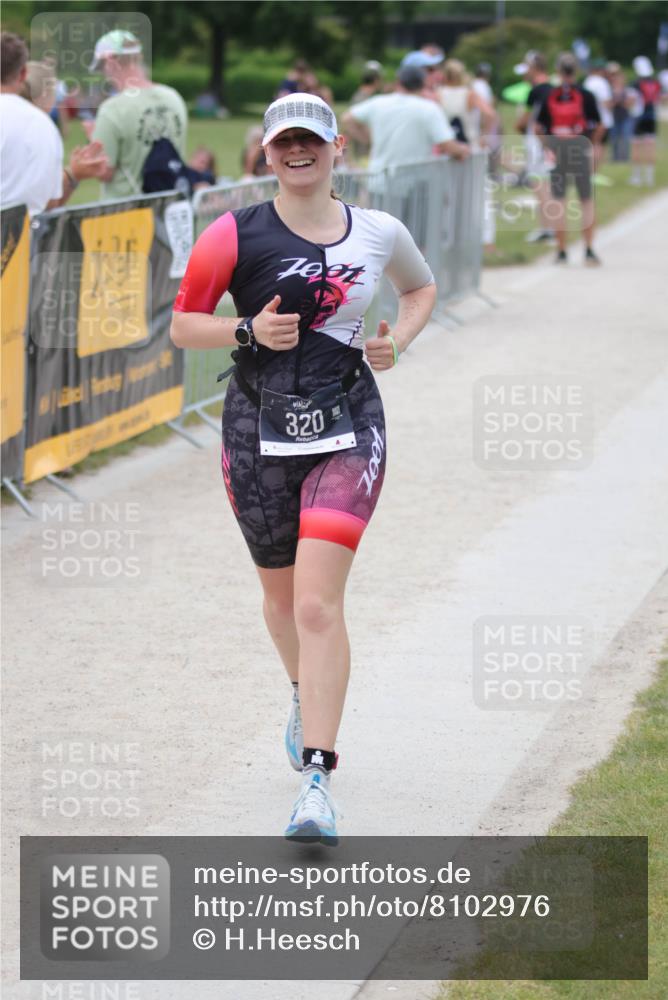22.06.2025 - Viking Triathlon H.Heesch http://msf.ph/oto/8102976 22.06.2025 15:50:16 Laufen 249, 320 meine-sportfotos.de