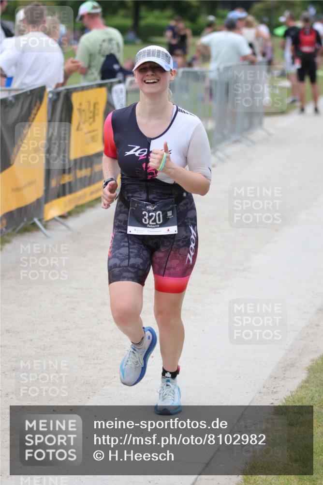 22.06.2025 - Viking Triathlon H.Heesch http://msf.ph/oto/8102982 22.06.2025 15:50:16 Laufen 249, 320 meine-sportfotos.de