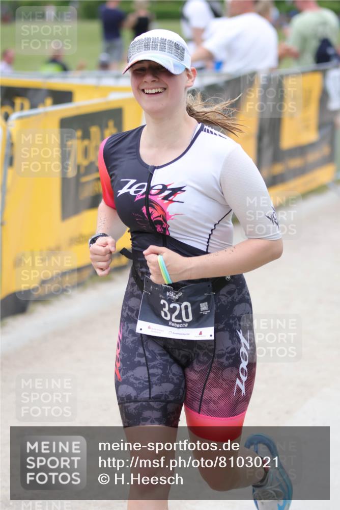 22.06.2025 - Viking Triathlon H.Heesch http://msf.ph/oto/8103021 22.06.2025 15:50:17 Laufen 249, 320 meine-sportfotos.de
