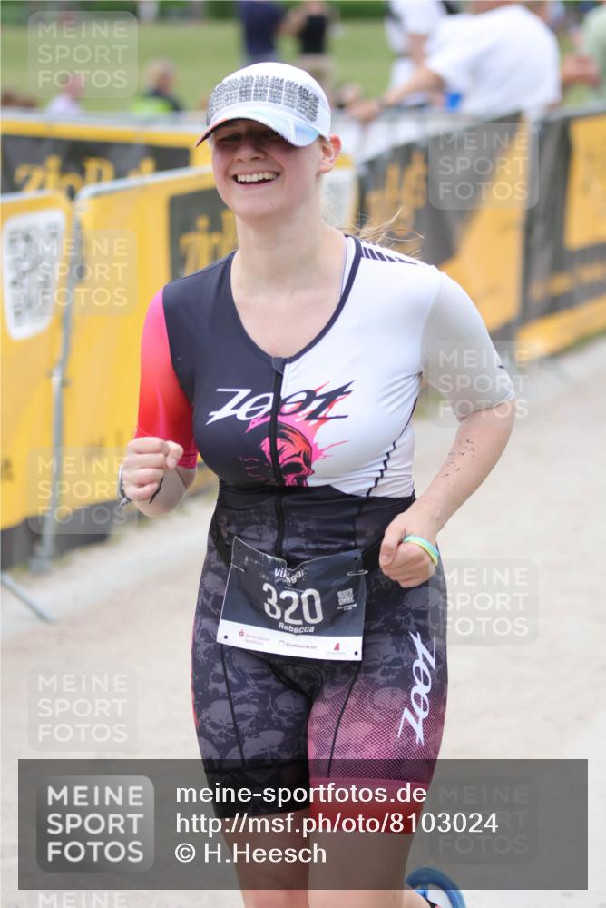 22.06.2025 - Viking Triathlon H.Heesch http://msf.ph/oto/8103024 22.06.2025 15:50:17 Laufen 249, 320 meine-sportfotos.de