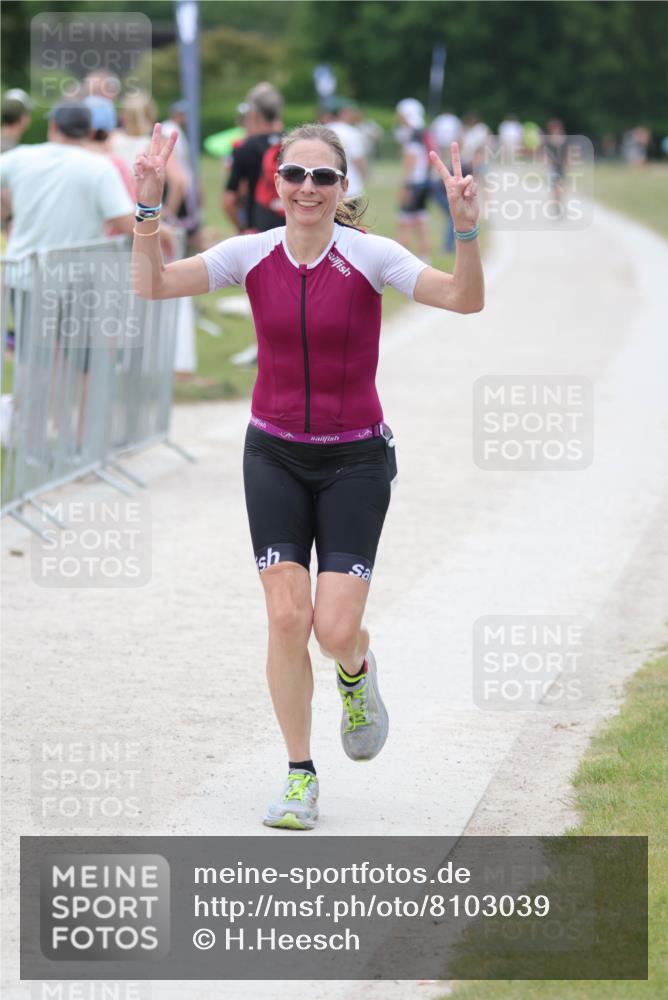 22.06.2025 - Viking Triathlon H.Heesch http://msf.ph/oto/8103039 22.06.2025 15:50:19 Laufen 249, 320 meine-sportfotos.de