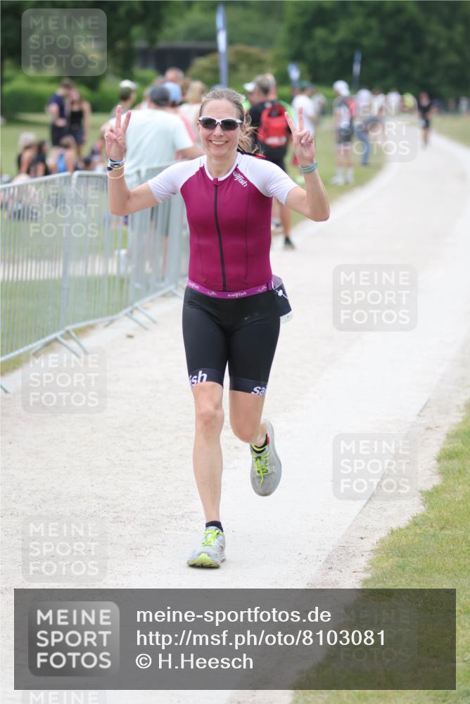22.06.2025 - Viking Triathlon H.Heesch http://msf.ph/oto/8103081 22.06.2025 15:50:20 Laufen 249, 320 meine-sportfotos.de