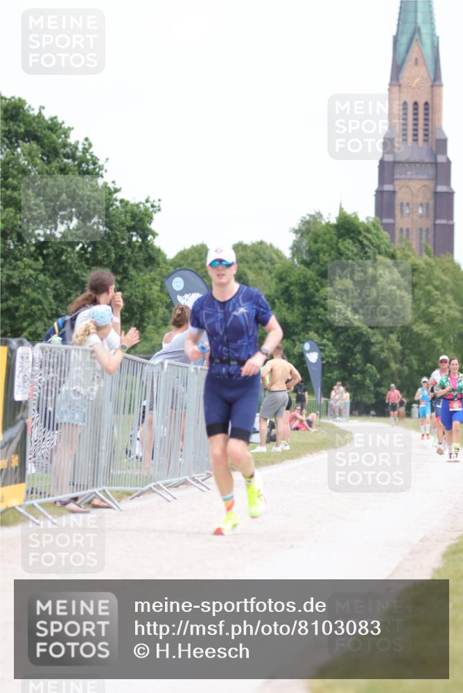22.06.2025 - Viking Triathlon H.Heesch http://msf.ph/oto/8103083 22.06.2025 13:38:27 Laufen 328 meine-sportfotos.de