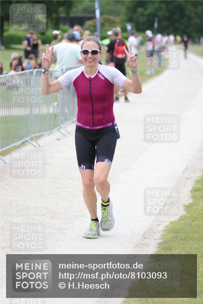 22.06.2025 - Viking Triathlon H.Heesch http://msf.ph/oto/8103093 22.06.2025 15:50:20 Laufen 249, 320 meine-sportfotos.de