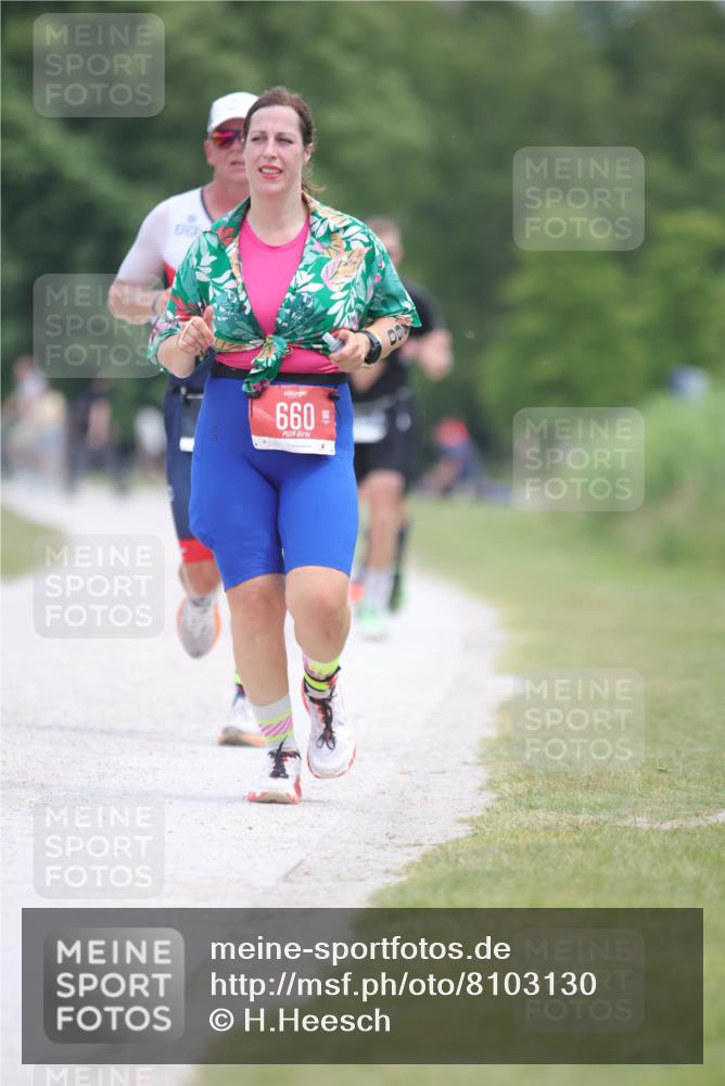 22.06.2025 - Viking Triathlon H.Heesch http://msf.ph/oto/8103130 22.06.2025 13:38:35 Laufen 329, 660 meine-sportfotos.de