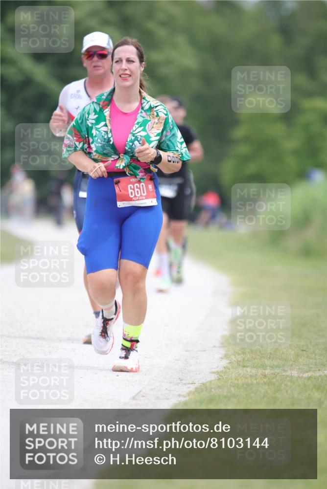 22.06.2025 - Viking Triathlon H.Heesch http://msf.ph/oto/8103144 22.06.2025 13:38:35 Laufen 329, 660 meine-sportfotos.de